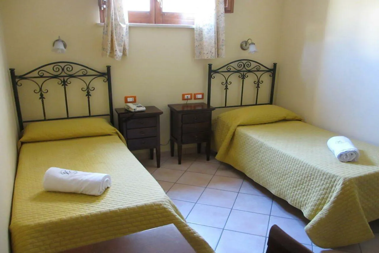 Hotel Columbia باليرمو