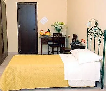 Hotel Columbia باليرمو